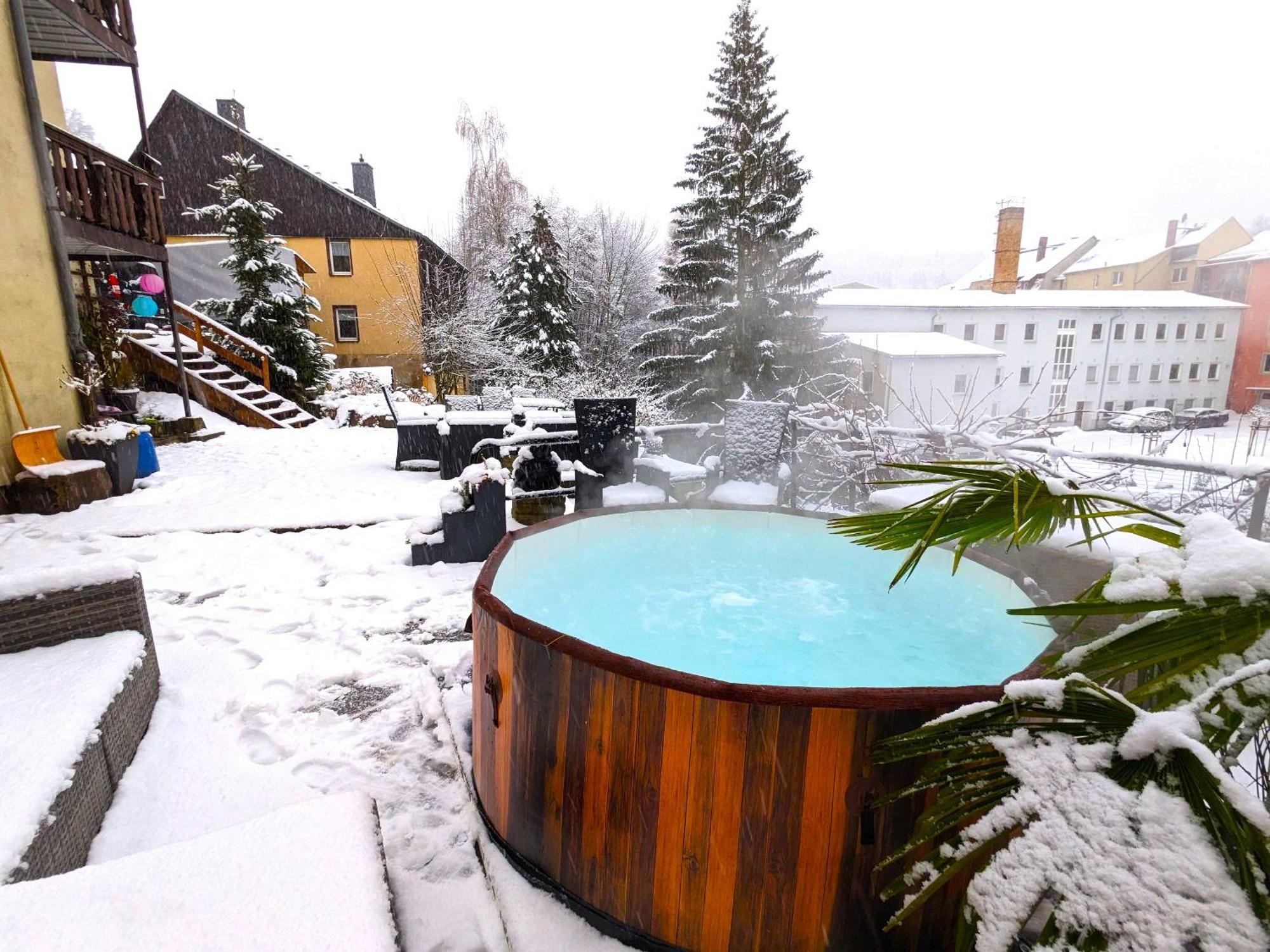 Hw2B - Urlaubsmagie - Wohlfuehlwohnung Mit Balkon, Pool, Sauna & Terrasse Sebnitz Dış mekan fotoğraf