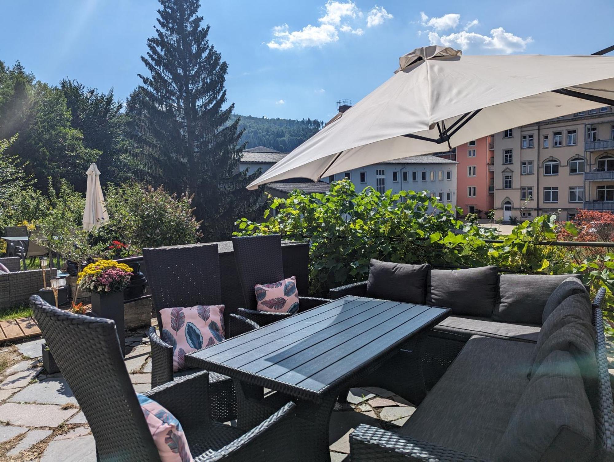 Hw2B - Urlaubsmagie - Wohlfuehlwohnung Mit Balkon, Pool, Sauna & Terrasse Sebnitz Dış mekan fotoğraf