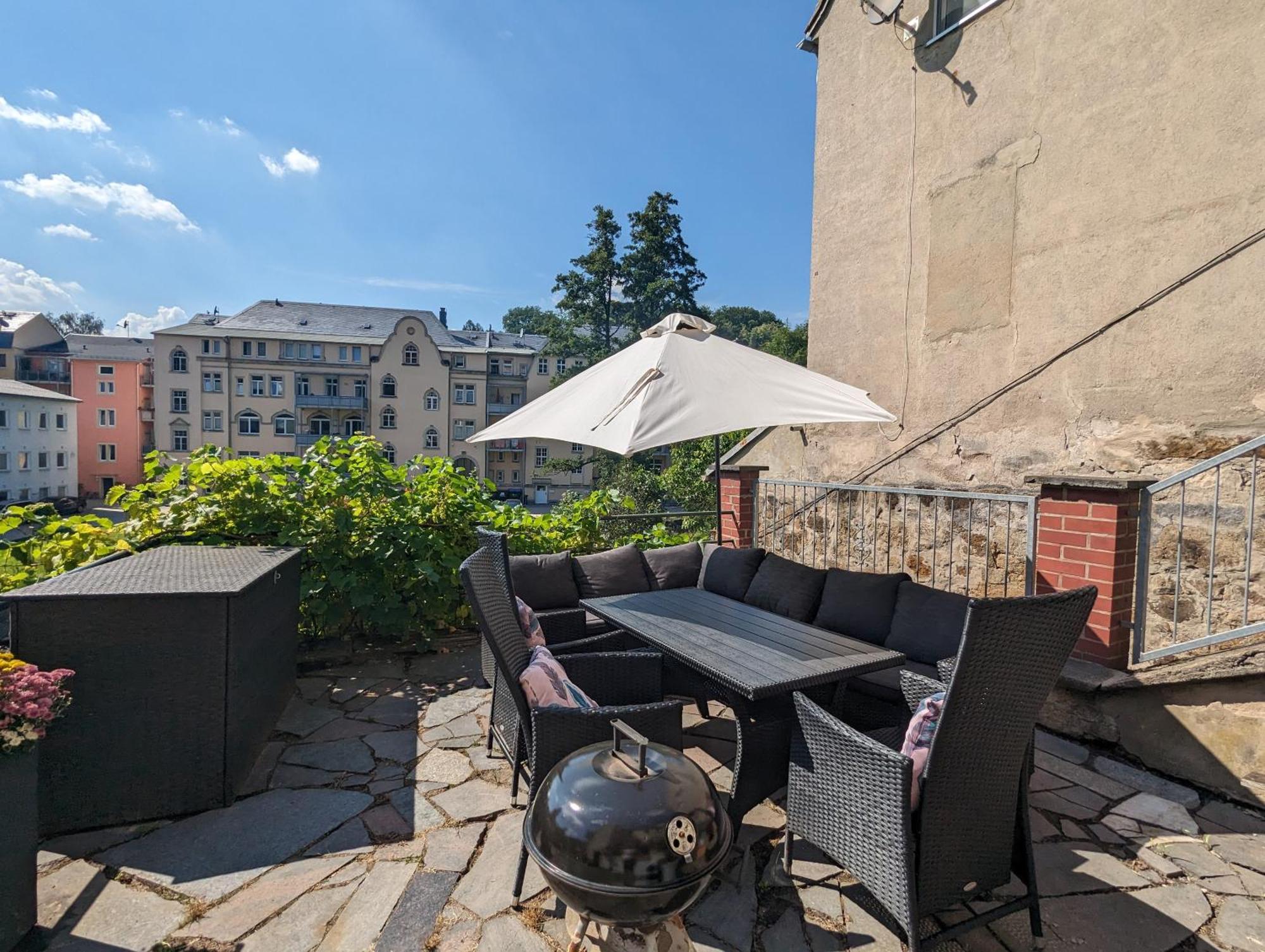Hw2B - Urlaubsmagie - Wohlfuehlwohnung Mit Balkon, Pool, Sauna & Terrasse Sebnitz Dış mekan fotoğraf
