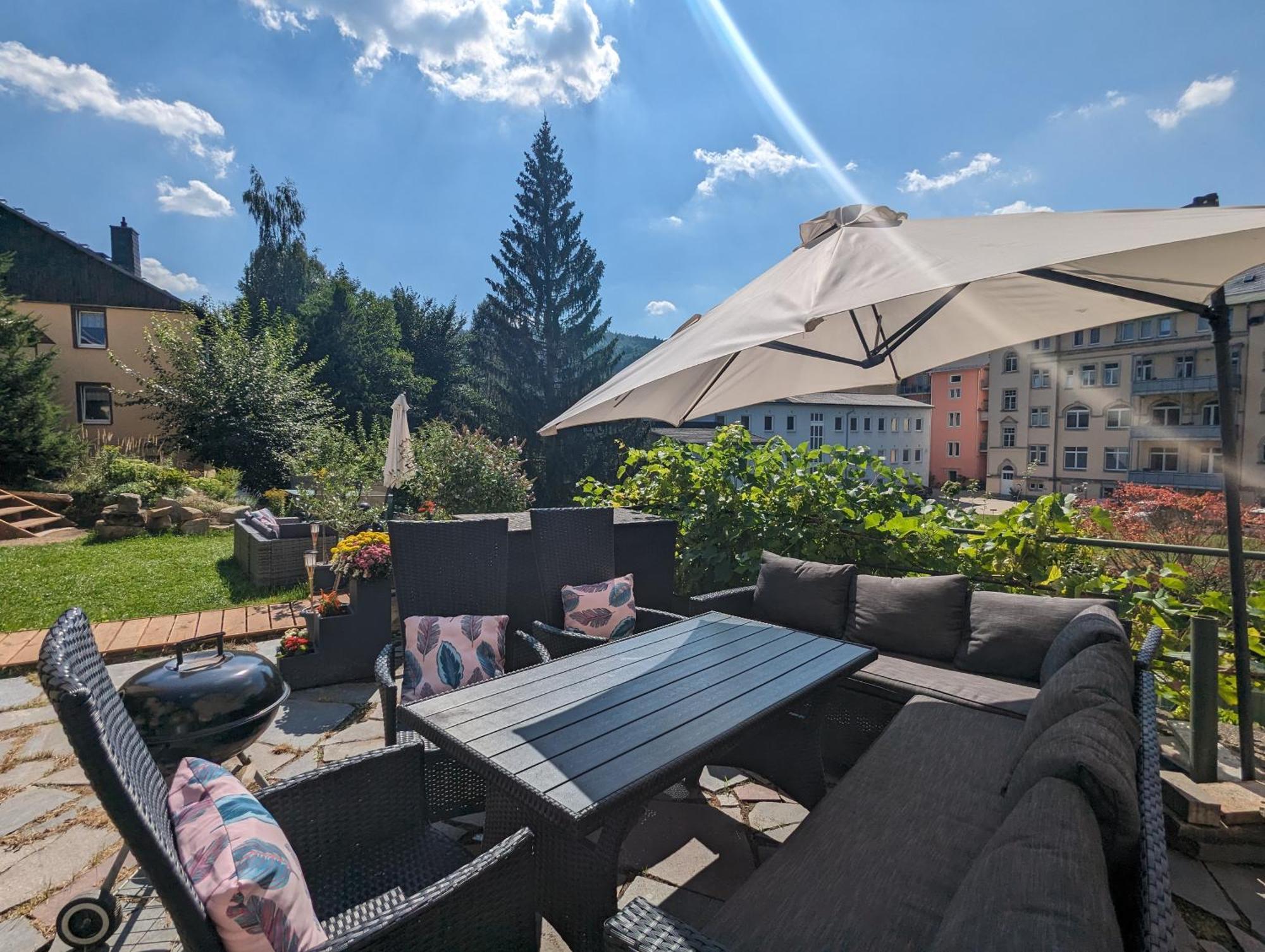 Hw2B - Urlaubsmagie - Wohlfuehlwohnung Mit Balkon, Pool, Sauna & Terrasse Sebnitz Dış mekan fotoğraf