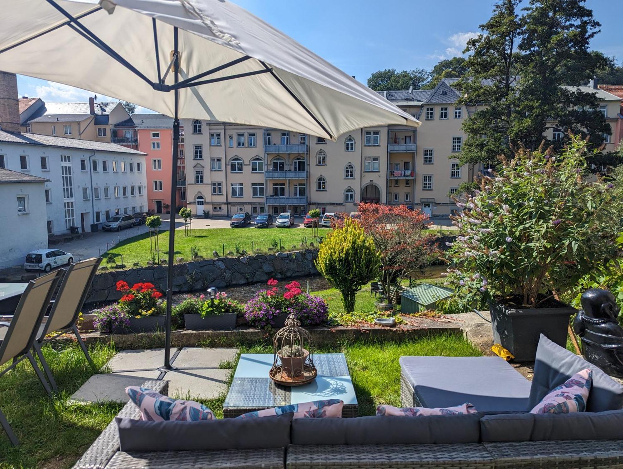 Hw2B - Urlaubsmagie - Wohlfuehlwohnung Mit Balkon, Pool, Sauna & Terrasse Sebnitz Dış mekan fotoğraf
