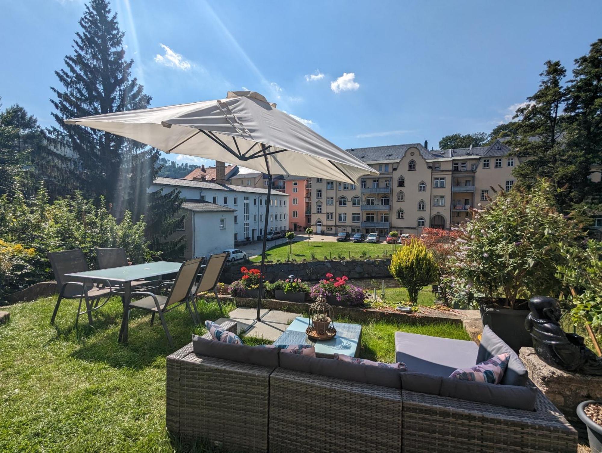Hw2B - Urlaubsmagie - Wohlfuehlwohnung Mit Balkon, Pool, Sauna & Terrasse Sebnitz Dış mekan fotoğraf