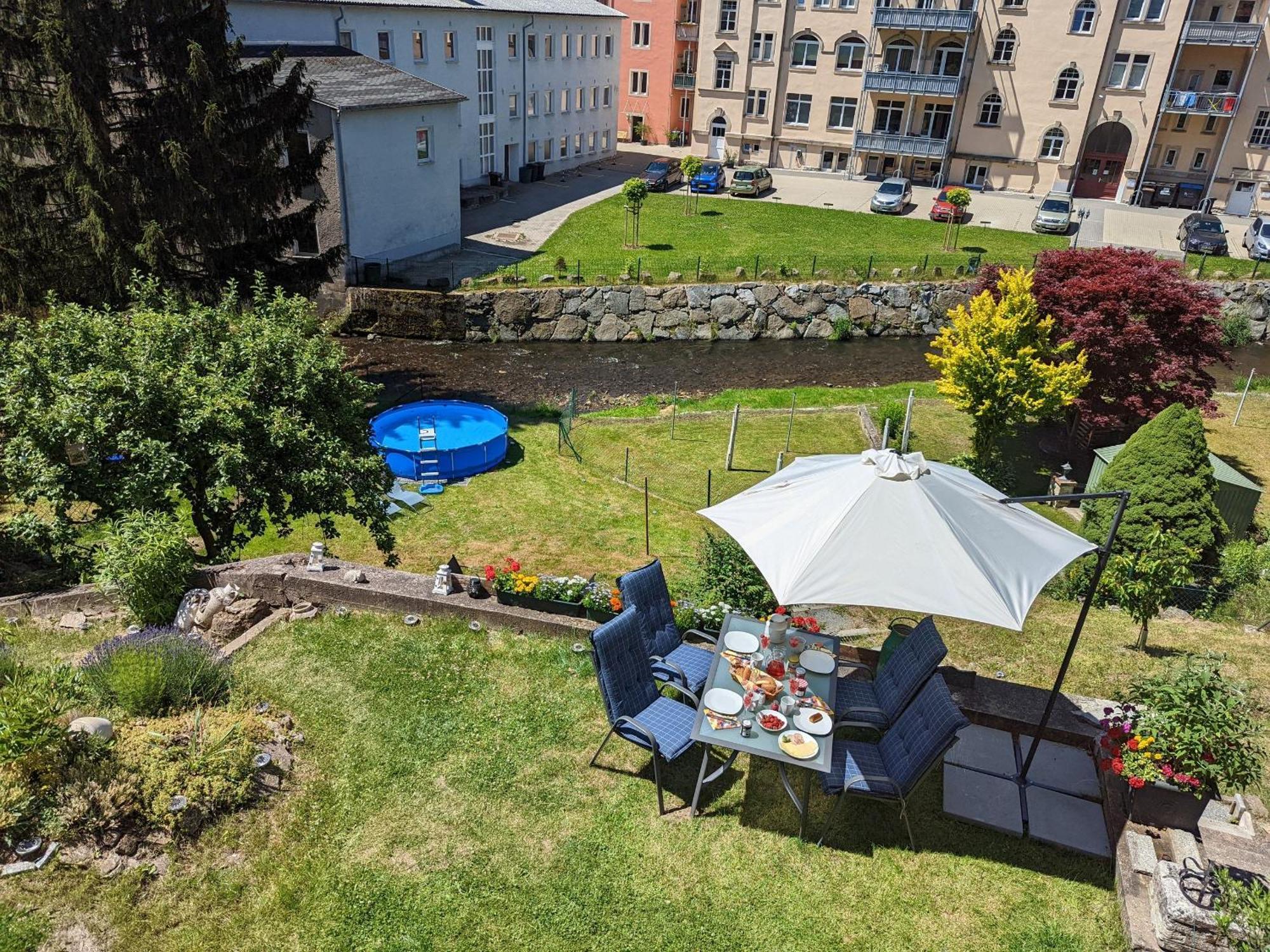 Hw2B - Urlaubsmagie - Wohlfuehlwohnung Mit Balkon, Pool, Sauna & Terrasse Sebnitz Dış mekan fotoğraf